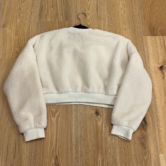 Signature8 Sweater - Picture 2 of 5